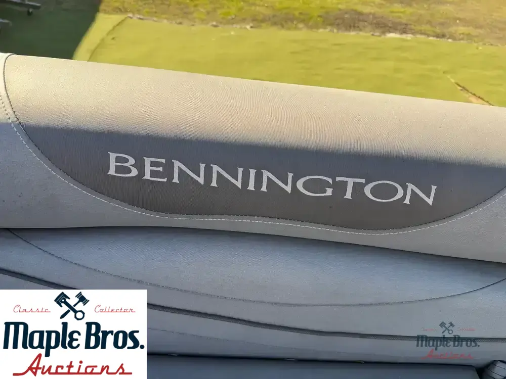 2021 Bennington R23