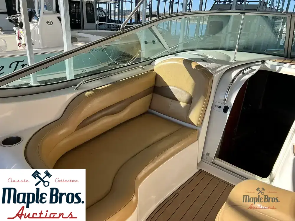 2005 Chaparral 310 Signature
