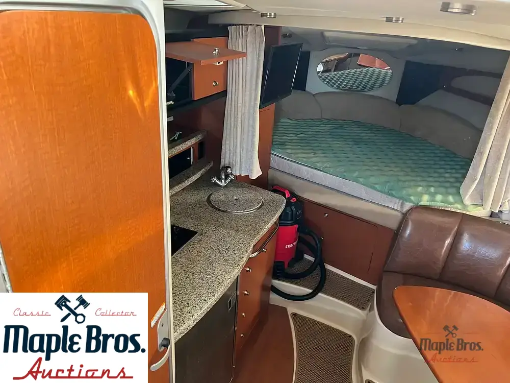 2005 Chaparral 310 Signature