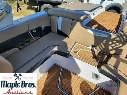 2015 Super Air Nautique 210