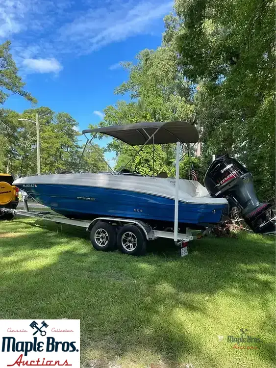 2022 Stingray 212 SC