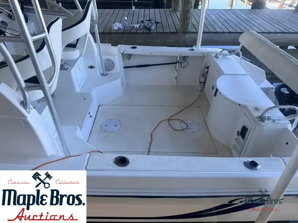 2001 Cobia 250WA