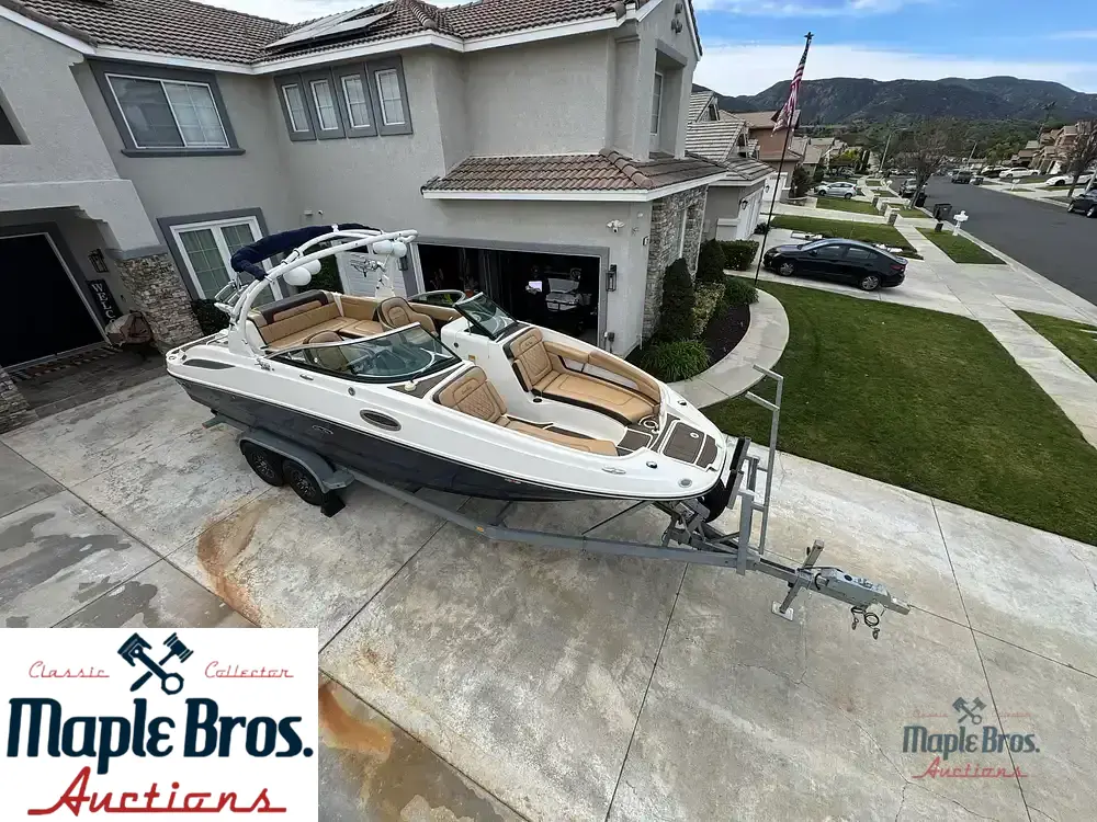 2013 Sea Ray 260 Sundeck
