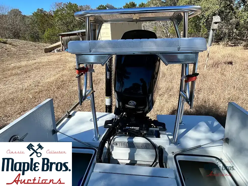 2023 Hells Bay Professional