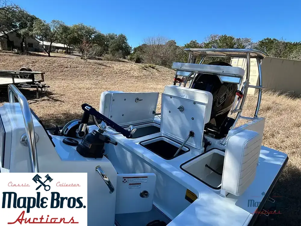 2023 Hells Bay Professional