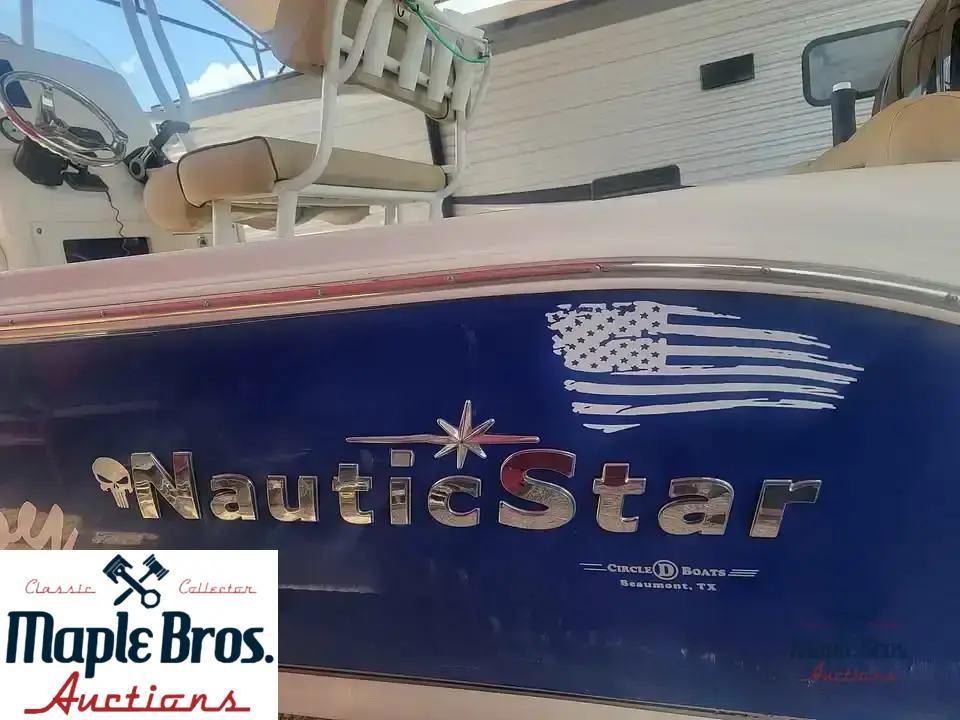 2018 NauticStar 2302 Legacy