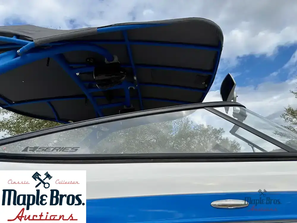 2020 Yamaha Wake Series 242X