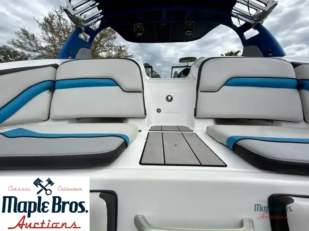 2020 Yamaha Wake Series 242X