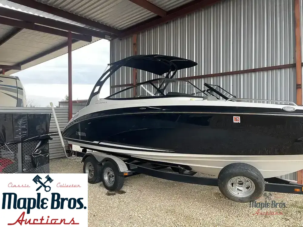 2017 Yamaha 242 Limited S