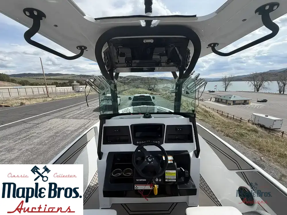 2020 Scarab 255 Open