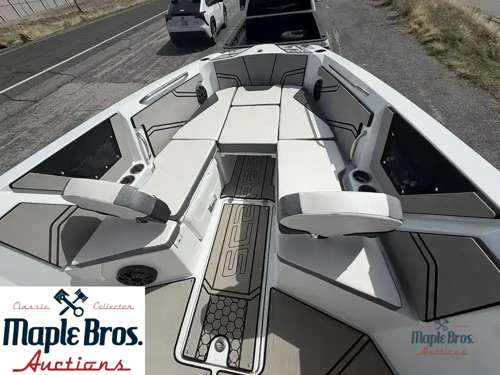 2020 Scarab 255 Open