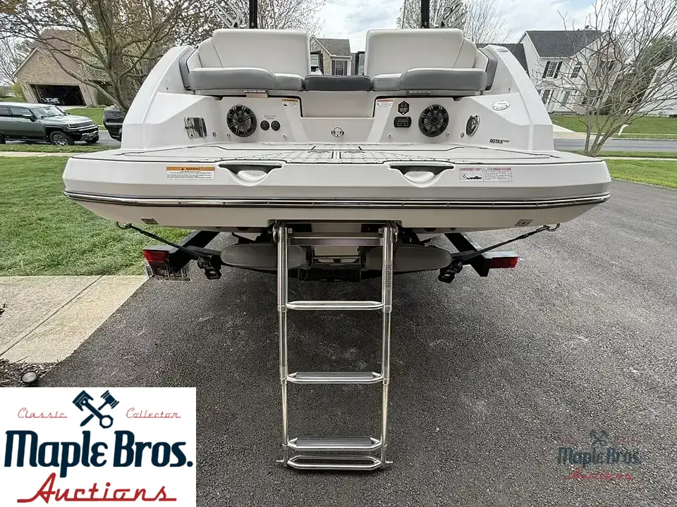 2019 Scarab 255 id wake edition