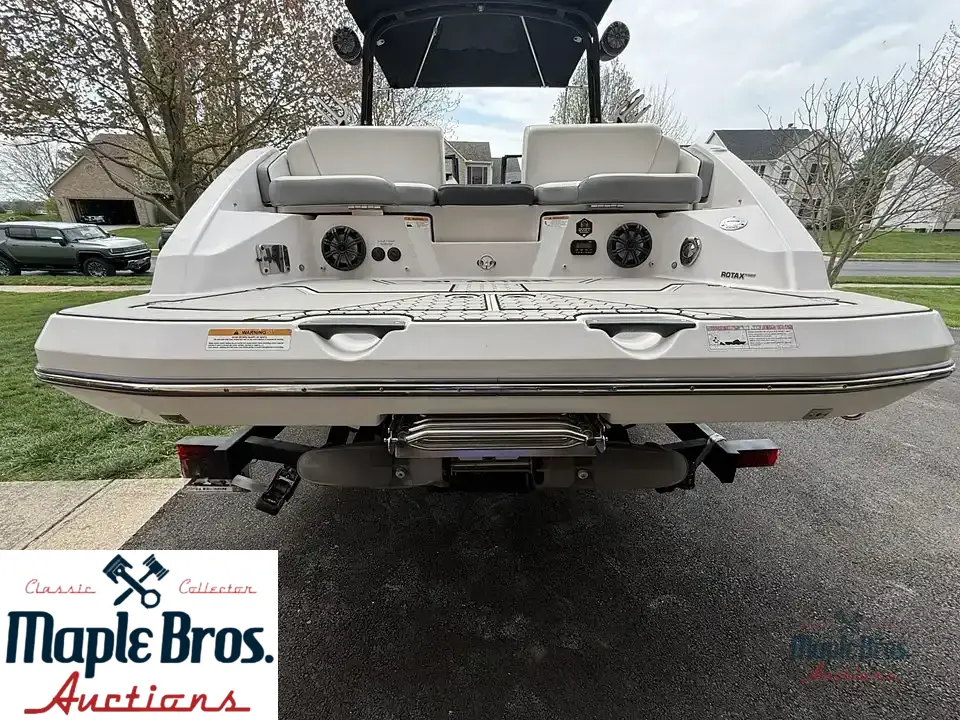2019 Scarab 255 id wake edition