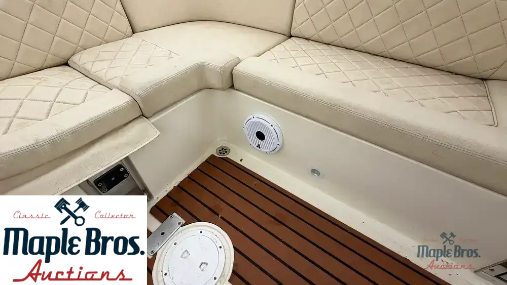 2015 Chris-Craft 32 Launch