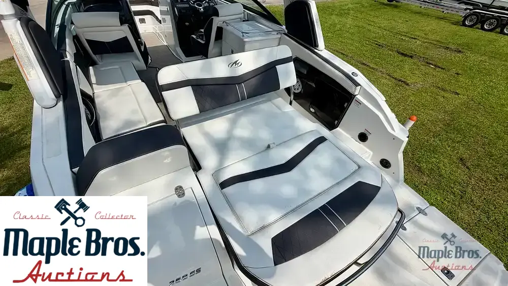 2022 Monterey Elite Series 258 SS