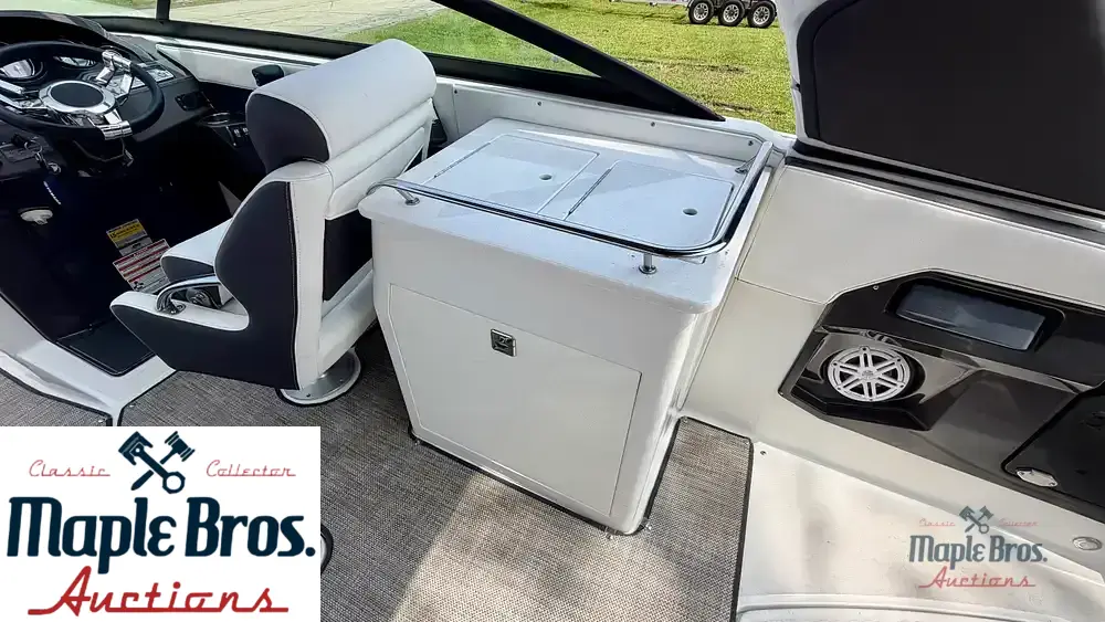 2022 Monterey Elite Series 258 SS