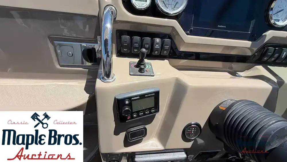 2018 Regal Express 28