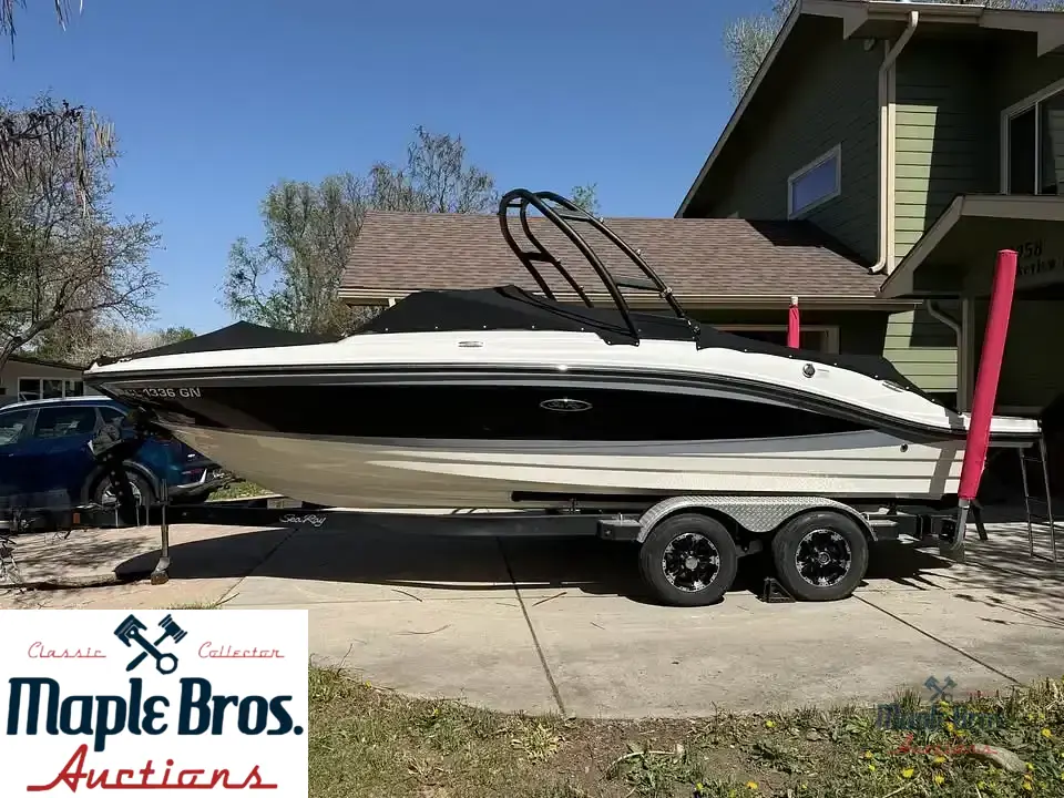 2022 Sea Ray SPX210