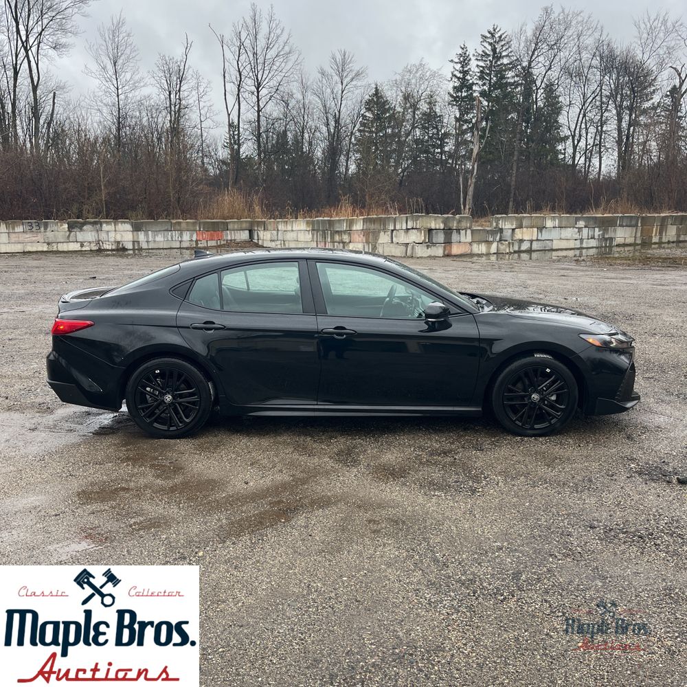 2025 Toyota Camry SE