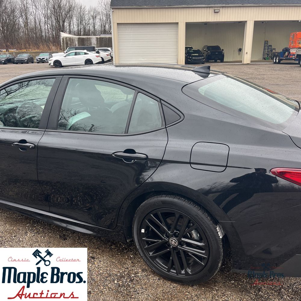 2025 Toyota Camry SE