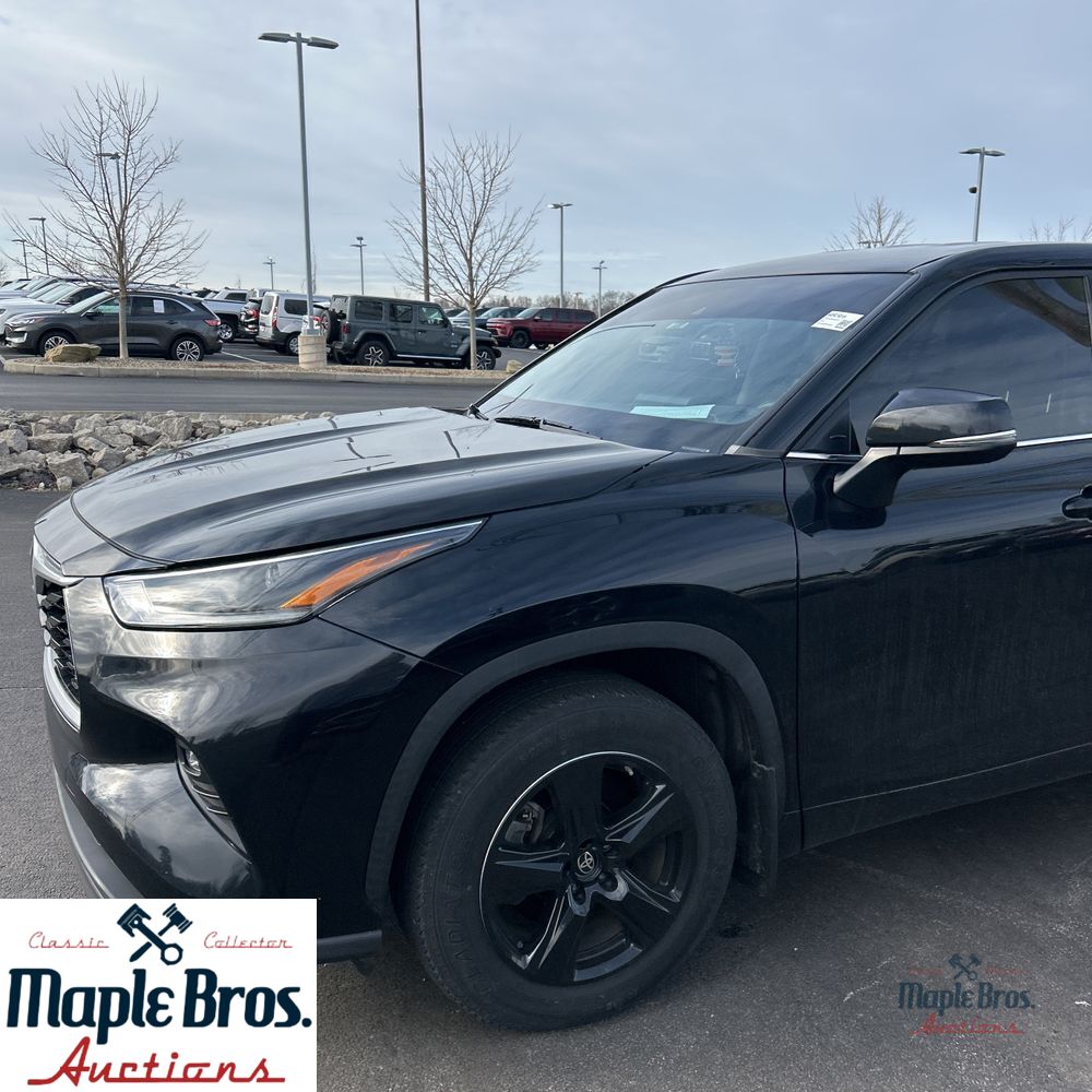 2021 Toyota Highlander LE