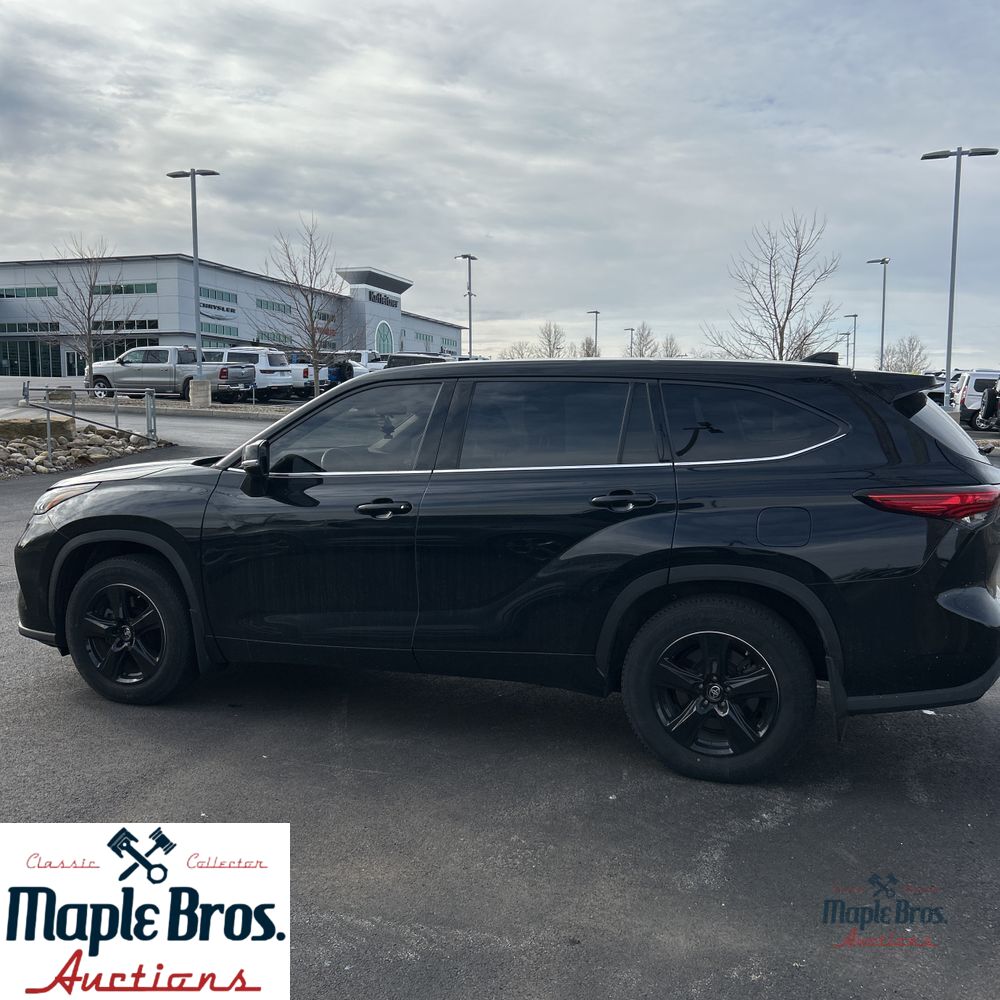 2021 Toyota Highlander LE