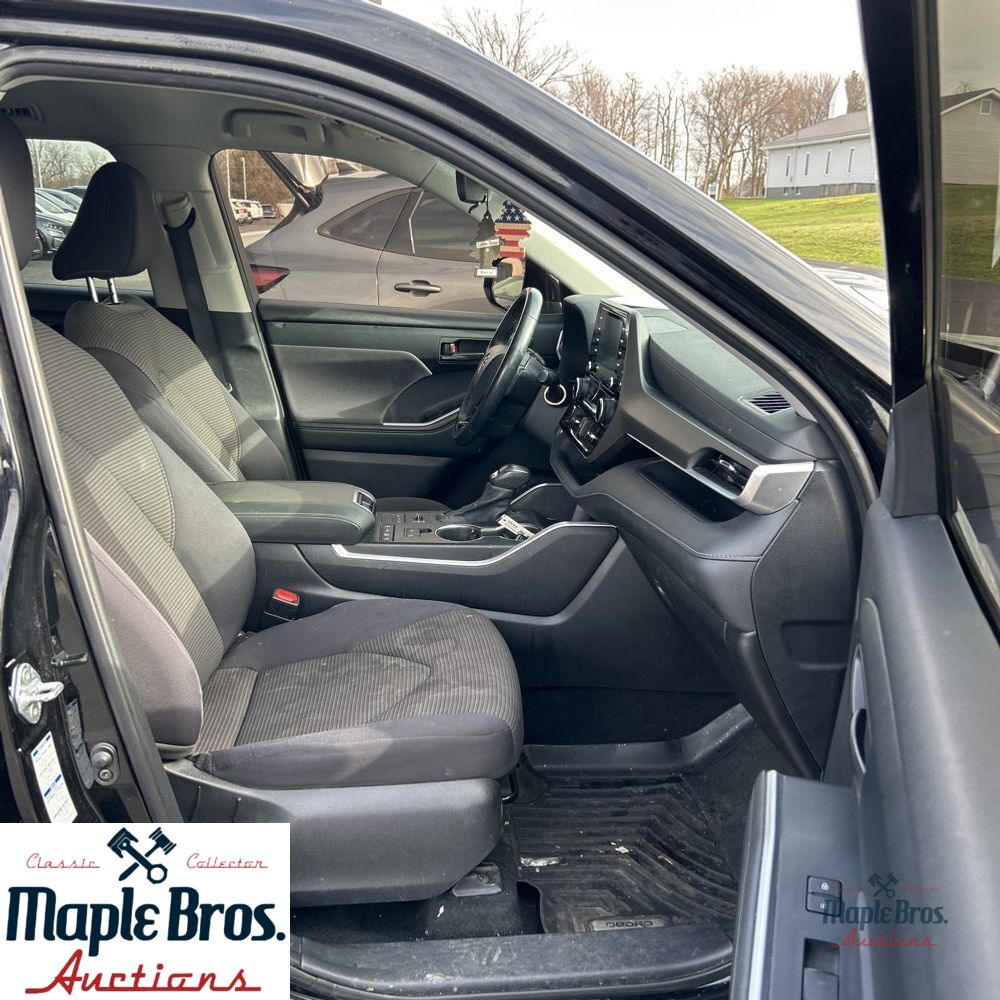 2021 Toyota Highlander LE