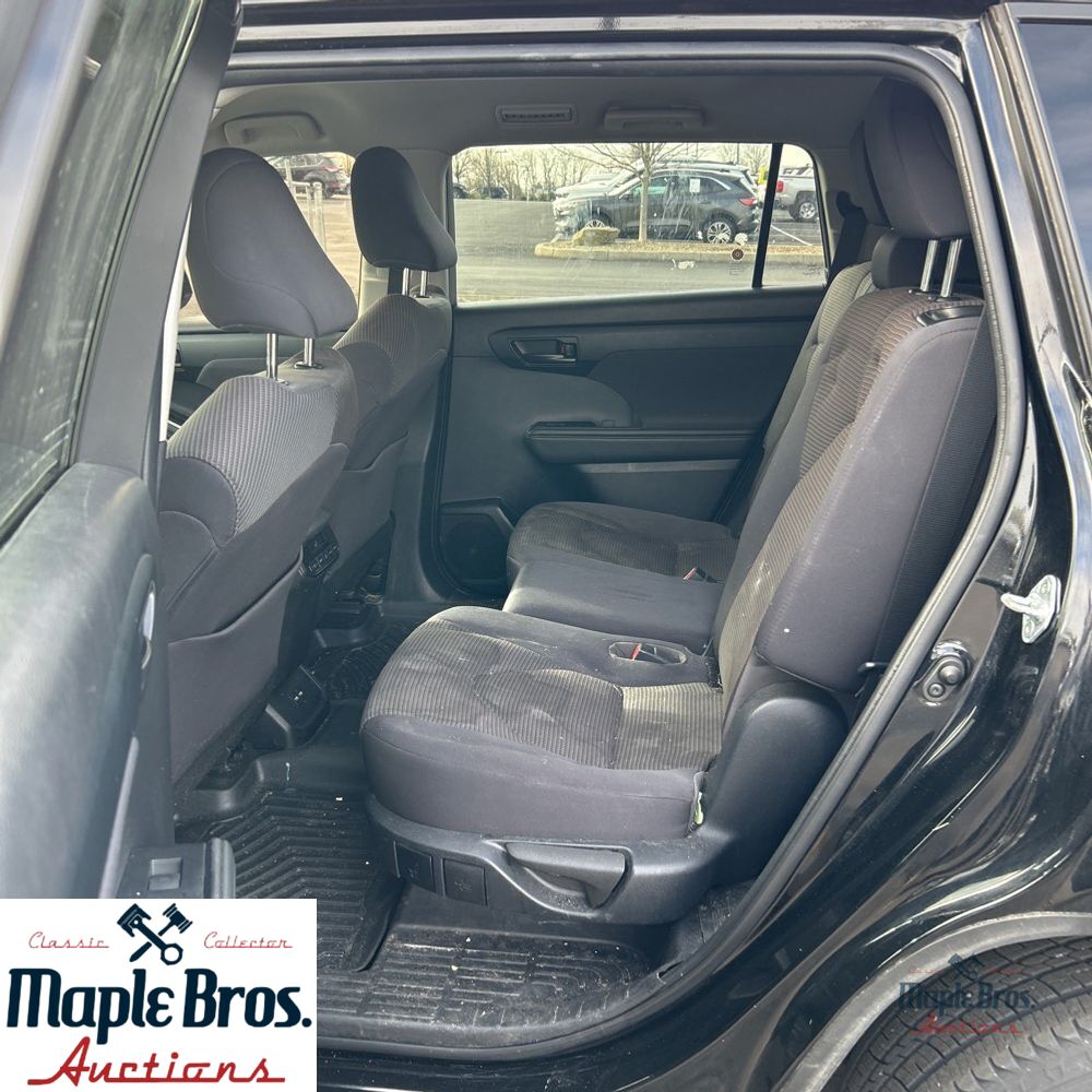 2021 Toyota Highlander LE
