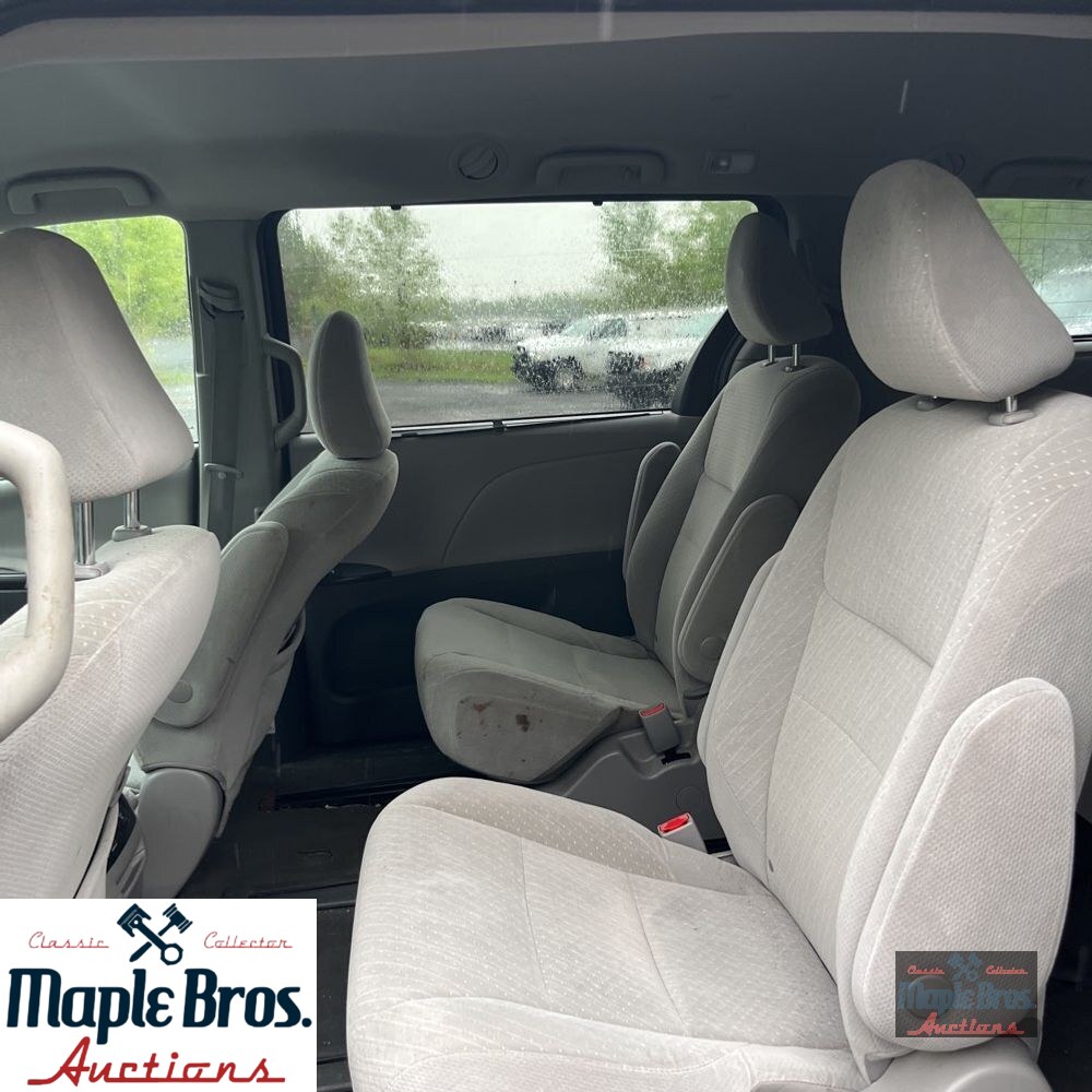 2020 Toyota Sienna LE 7-Passenger