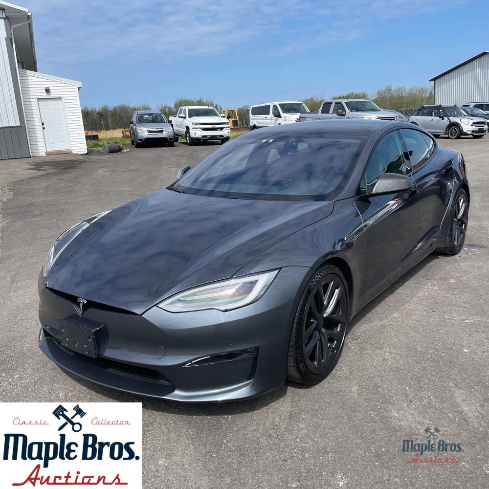 2022 Tesla Model S Base