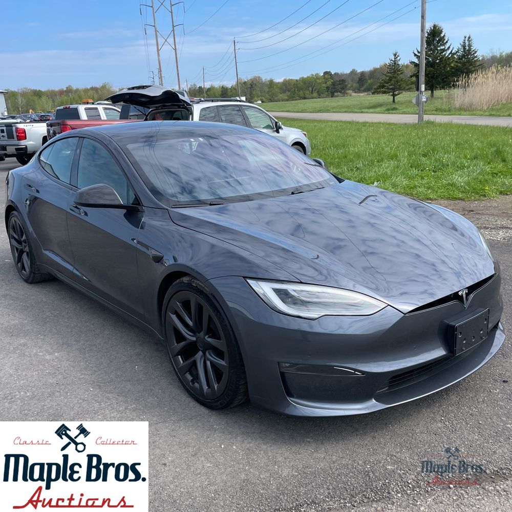 2022 Tesla Model S Base