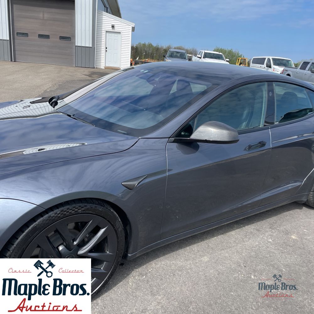 2022 Tesla Model S Base
