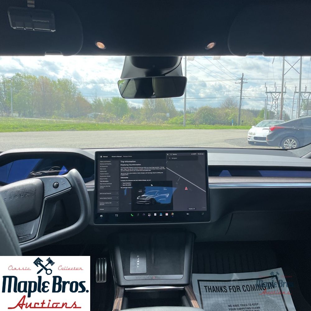 2022 Tesla Model S Base