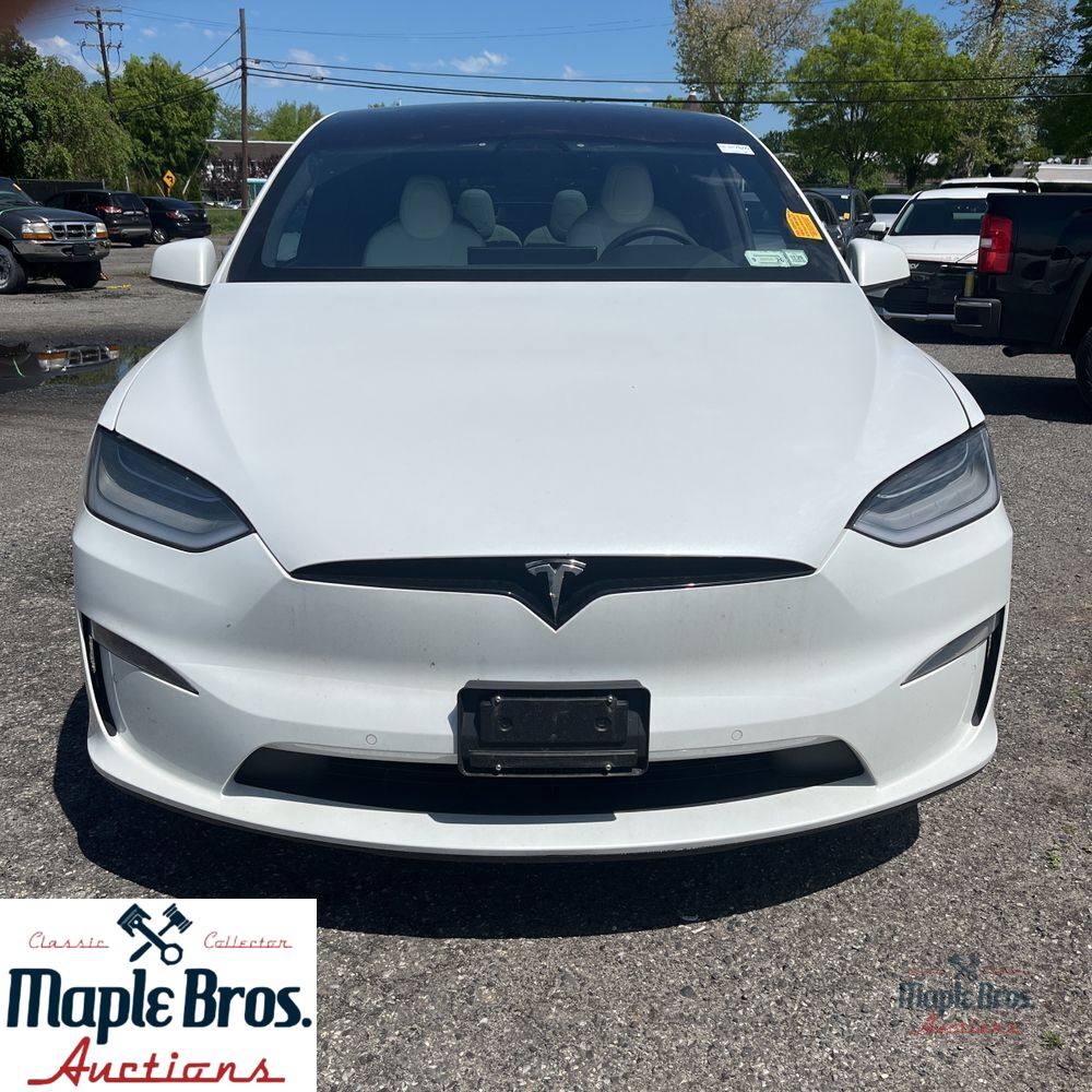 2022 Tesla Model X Base
