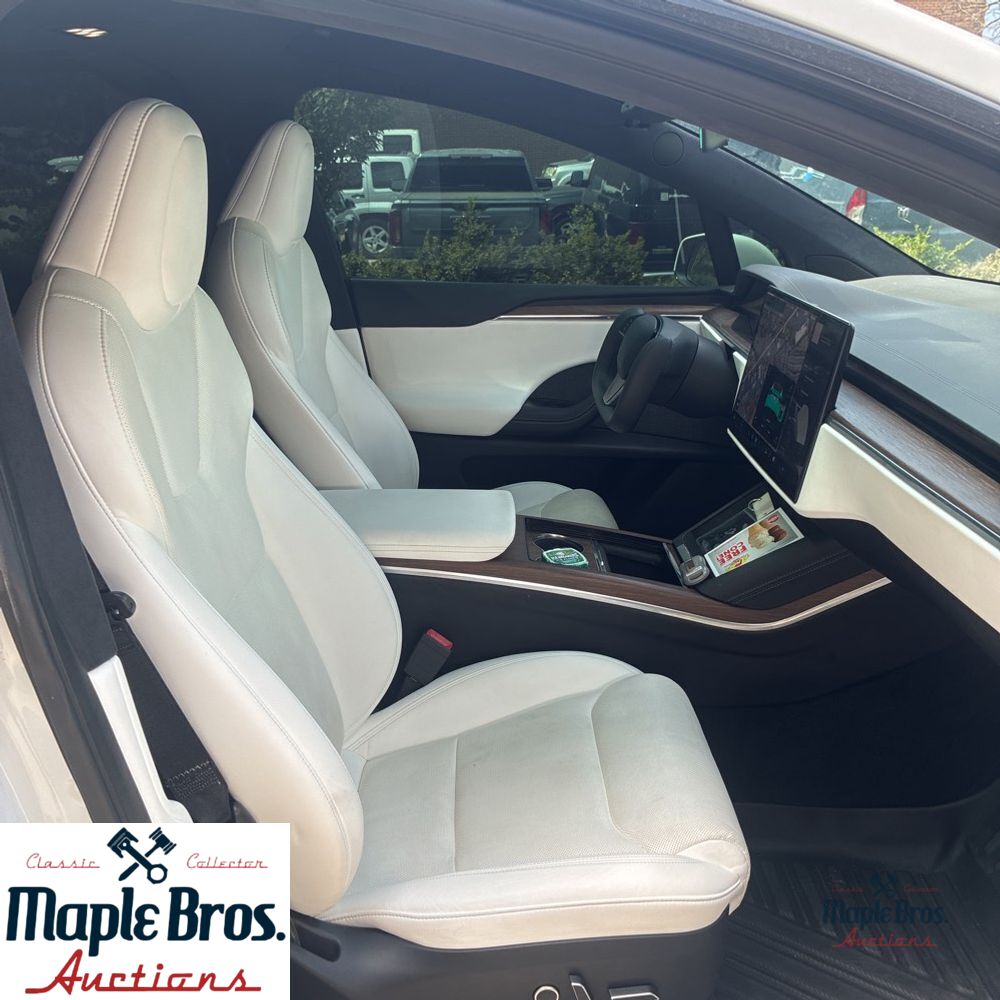 2022 Tesla Model X Base