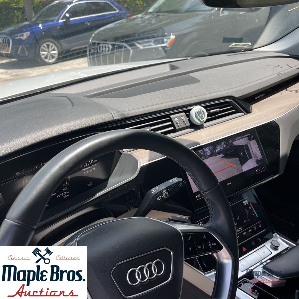 2024 Audi Q8 e-tron quattro Premium Plus