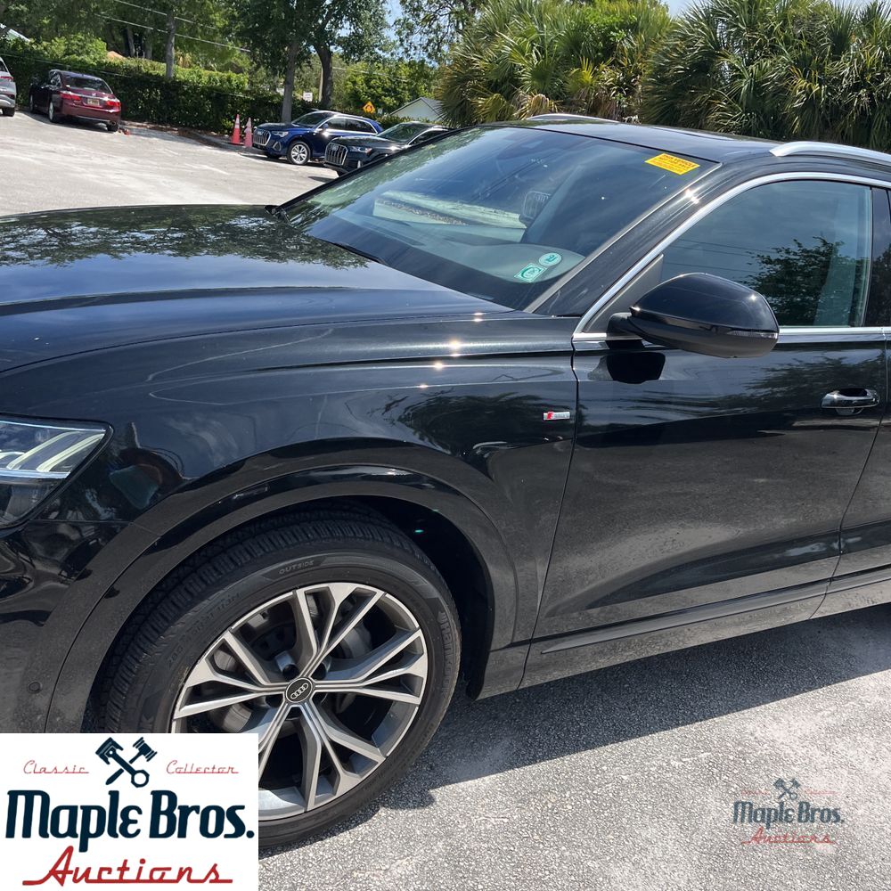 2023 Audi Q8 Premium Plus