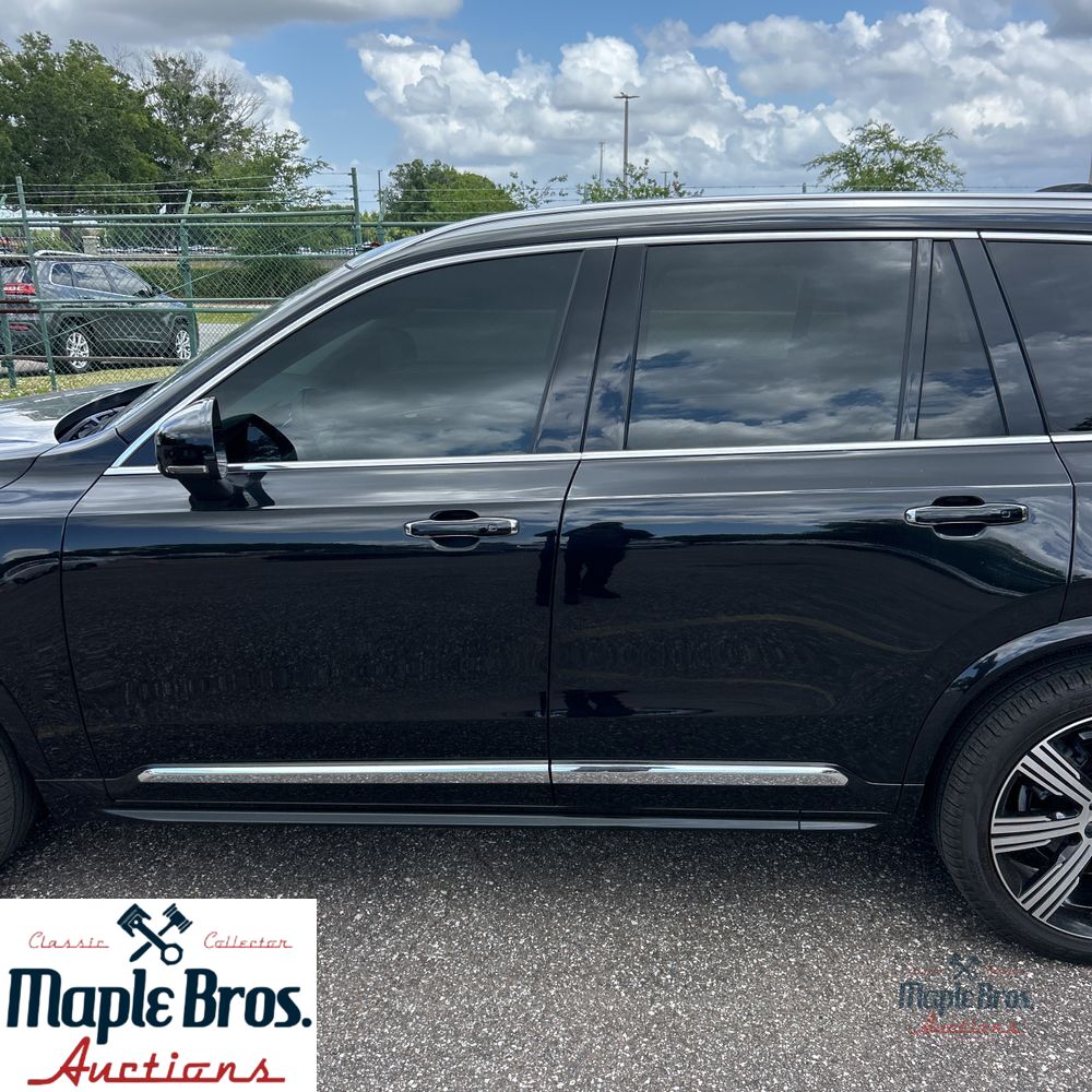 2021 Volvo XC90 T6 Inscription 7 Passenger